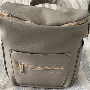 New Fawn Design Mini in Gray
